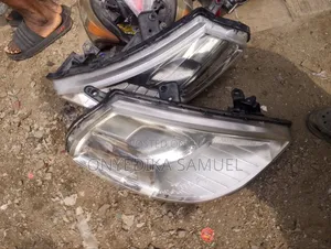 Headlight Nissan Tida 2010