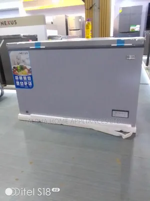 Nexus Chest Freezer 400/380l Silver Colour