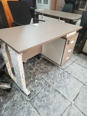 Model 103 Table 120cm