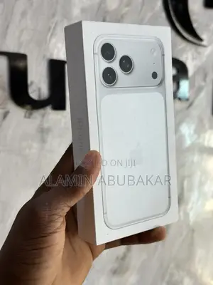 New Apple iPhone 17 Pro Max 256 GB White