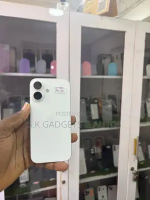 Apple iPhone 16 128 GB White
