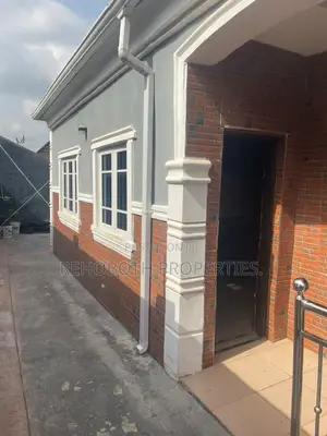 2bdrm Bungalow in Promise Land Elebu, Akala Express for rent