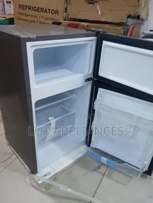 Hisense 87l Double Door Fridge – Modern Kitchen Essential