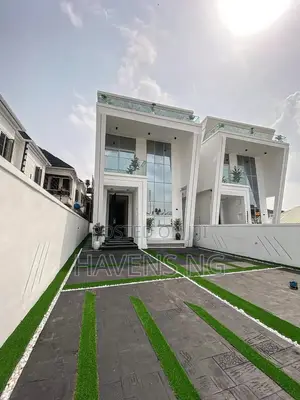 5bdrm Duplex in Ologolo for sale