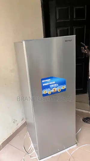 Skyrun Standing Freezer – 185l Capacity