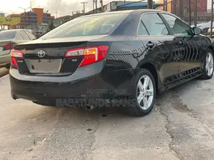 Toyota Camry SE 4dr Sedan (2.5L 4cyl 6A) 2014 Black