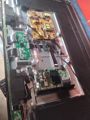 Toshiba Tv 55 Inches Full Smart Screen Fault