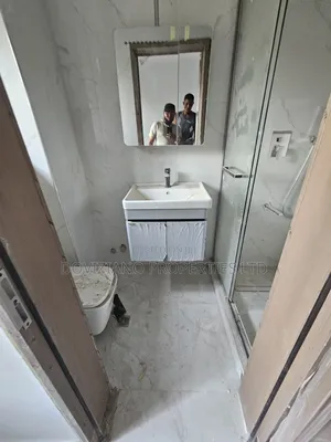 3bdrm Apartment in Ikeja GRA for rent