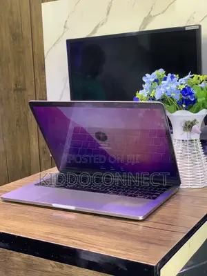 Laptop Apple MacBook Pro 2016 8GB Intel Core I5 SSD 512GB