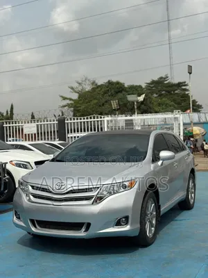 Toyota Venza AWD 2010 Silver