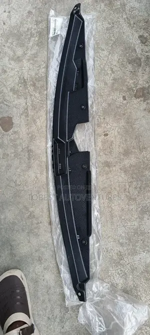 Hyundai Elantra Gt 2013 Radiator Plastic Cover