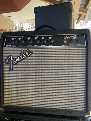 Fender Frontman 15g Guitar Combo Amplifier.