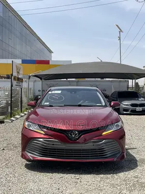 Toyota Camry XLE V6 (3.5L V6 8A) 2019 Red
