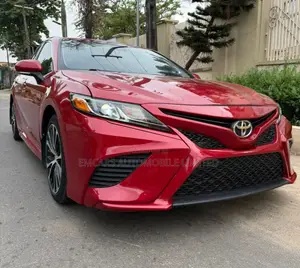 Toyota Camry SE FWD 2020 Red