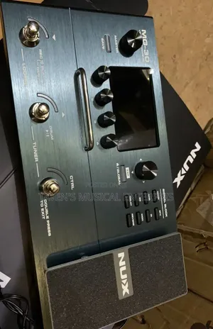 Nux Mg-30 Guitar Multi-Effects Pedal