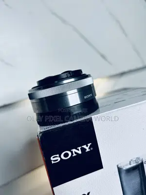 Sony 16mm F2.8