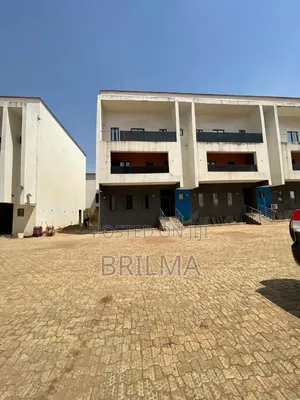 4bdrm Duplex in Kaura for sale