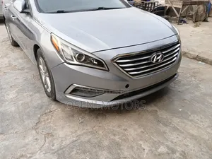 Hyundai Sonata Sport 4dr Sedan (2.4L 4cyl 6A) 2015 Silver