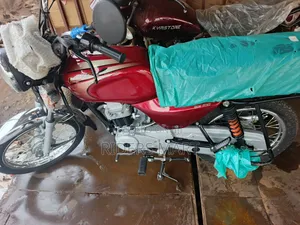 New Bajaj Boxer 2022 Red