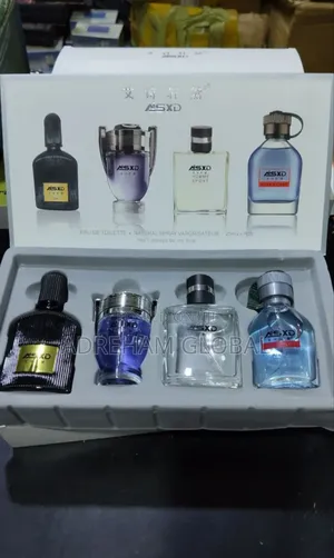 -17 SXD Black Black Gold 4 in 1 Perfume