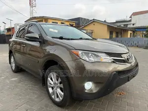 Toyota RAV4 Limited 4dr SUV (2.5L 4cyl 6A) 2015 Brown