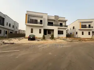 7bdrm Villa in Katampe (Main) for sale