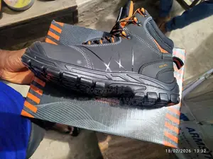 Safety Master Boot
