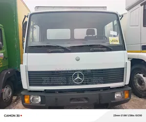Mercedes 817 Container Body