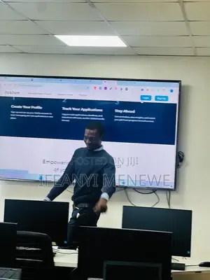 Fullstack Developer (Frontend Heavy)