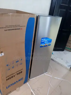Compact Yet Roomy: Skyrun BDL-185h Upright Freezer