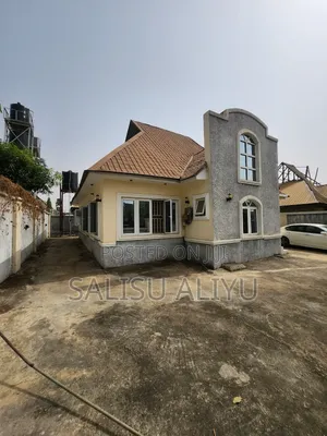 2bdrm Bungalow in Galadimawa for sale