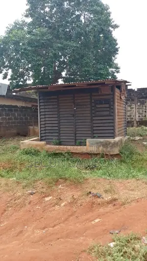 Container Caravan That's Suitable For Shop And Store