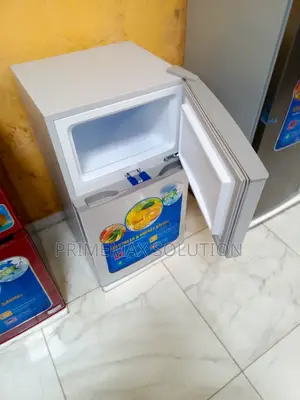 90l Silver Double Door Refrigerator – Space-Saving Table Top Model