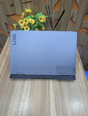 Laptop Lenovo LOQ 15IRH8 8GB Intel Core i5 SSD 1T
