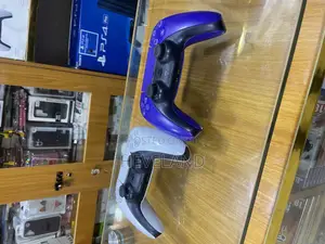 2 Clean Ps5 Controller (Follow Come)