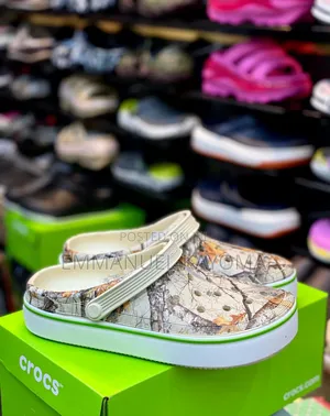 Real Tree Crocs Band Clean Clogs (Oofcut)