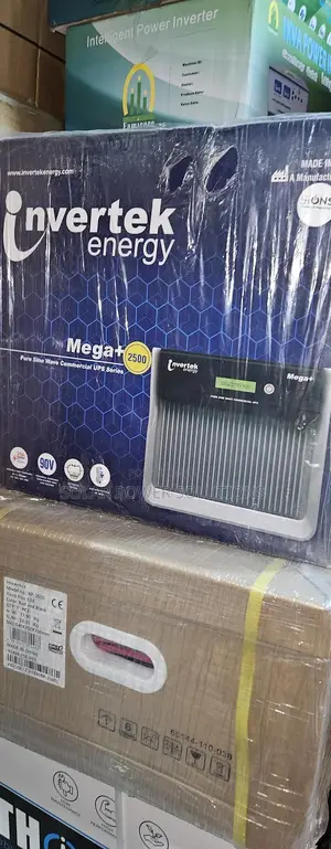 Invertek Pure Sine Wave Inverter 2.5kva 24dc