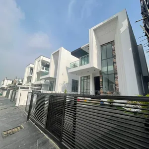 5bdrm Duplex in Chevron for sale