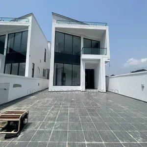 5bdrm Duplex in Chevron for sale