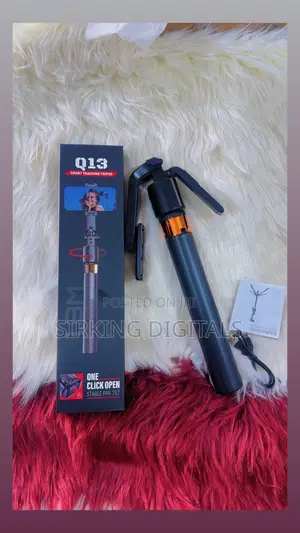 Selfie Stick Q13 Smart Tracking Tripod