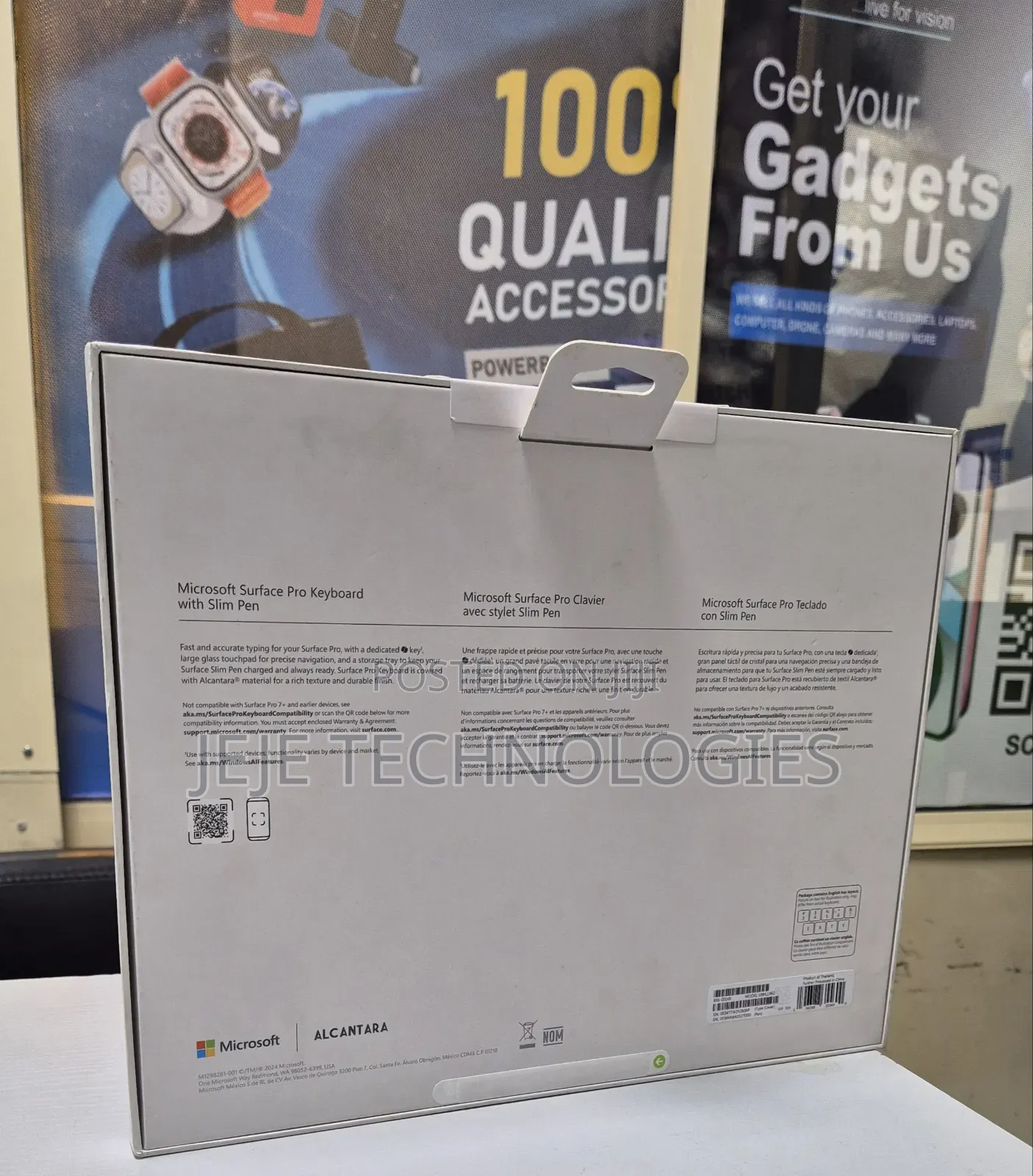 Microsoft Surface Pro Keyboad and Pen