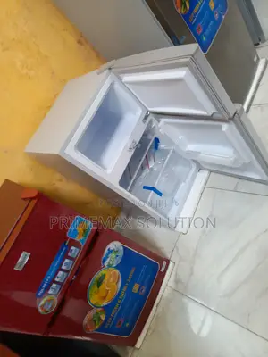 90l Silver Mini Refrigerator Table Top – Adjustable Thermostat Control