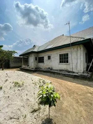 3bdrm Bungalow in Eneka, Port Harcourt for sale