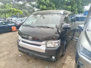 Toyota HiAce 2012 Black