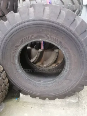 20.5-25 Laudwin Tires