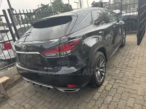 Lexus RX 2022 Black