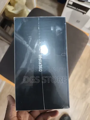 Insta360 Go Ultra Creator Bundle Camera