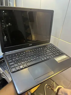 Laptop Acer Aspire E1-572 8GB Intel Core I5 HDD 320GB