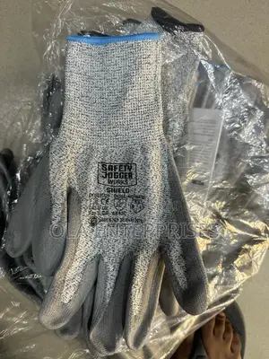 Hand Gloves