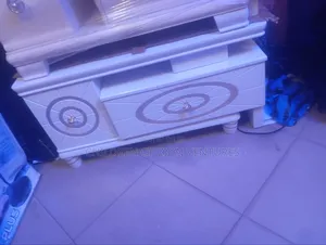 Royal TV Stand
